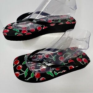 FLOJOS Womens Flip Flops Sandals Cherry 213 Black Summer wear Beach Size 9